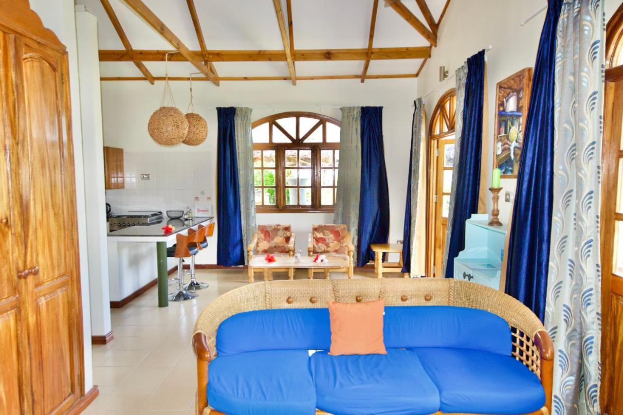 La Petite Maison And Sea Splash Baie Sainte Anne Εξωτερικό φωτογραφία